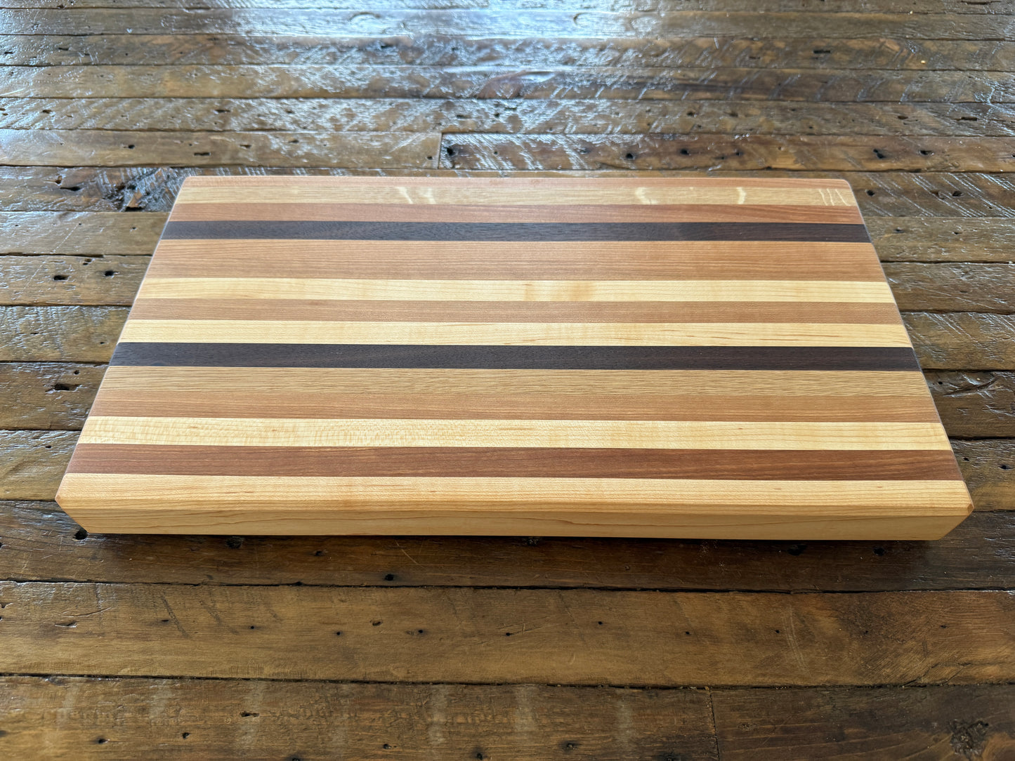 Edge Grain Cutting Board — Cherry, Walnut, Oak & Hard Maple — 18-15/16" × 10-5/16"